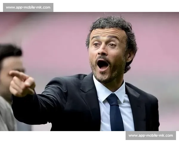 恩里克率巴黎首夺欧冠：青春风暴席卷欧洲，誓言为球迷奉献极致足球